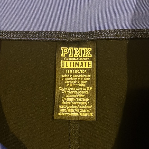 Victoria Secret - Picture 4 of 4